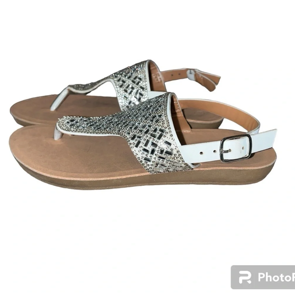 Adrienne Vittadini girls sandals